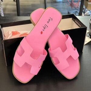 Two Lips Pink Women's Sandals